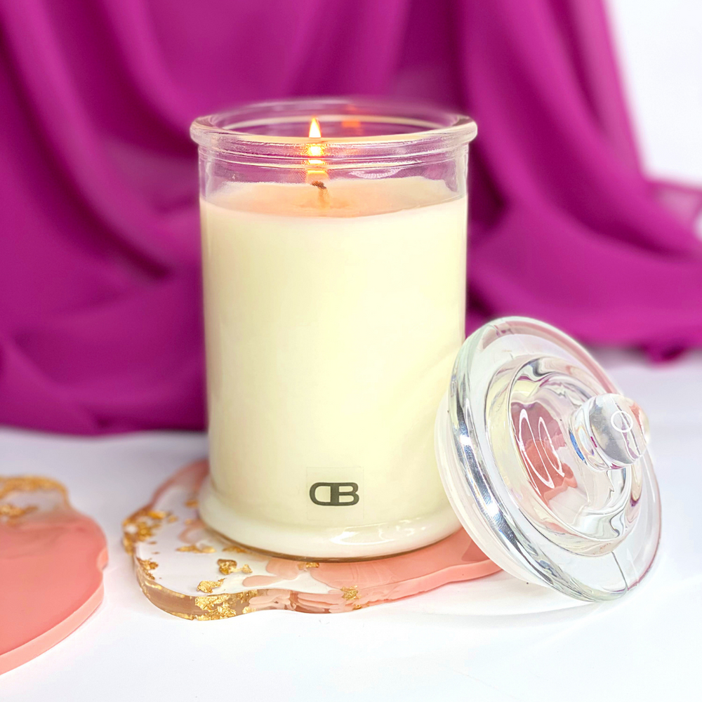 
                
                    Load image into Gallery viewer, Elegance Coco-Soy Candle - 300g-Delicate blaze 
                
            