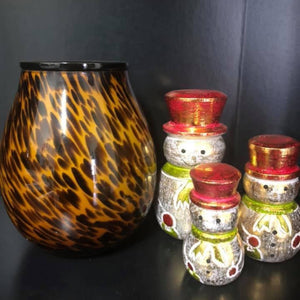 
                
                    Load image into Gallery viewer, Vegas - Electric Wax Warmer-Delicate blaze 
                
            